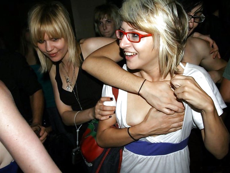 Nip slip
 #12184568