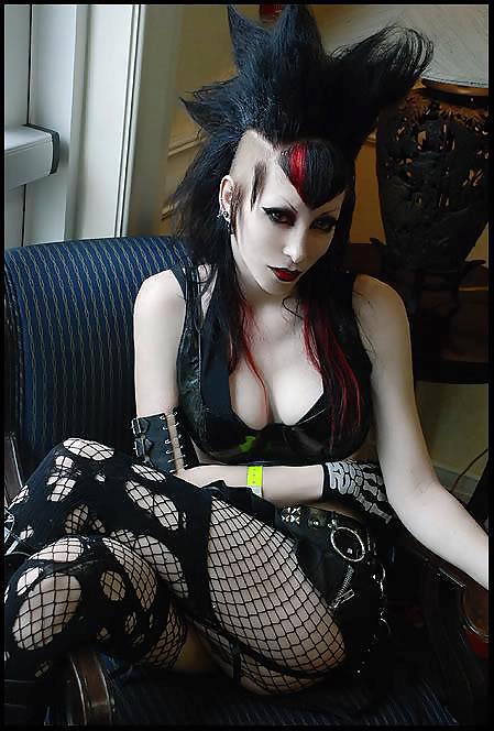 Fetish nation....
 #15936437