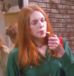 Laura prepon fumando
 #16744232