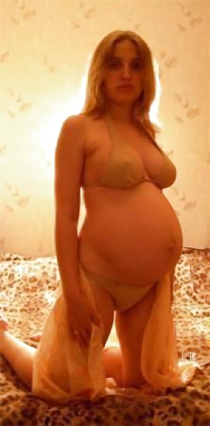 妊娠中の女の子、とてもエキサイティング
 #1070053
