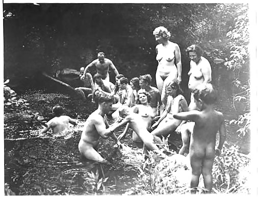 Foto di nudisti d'epoca
 #332635