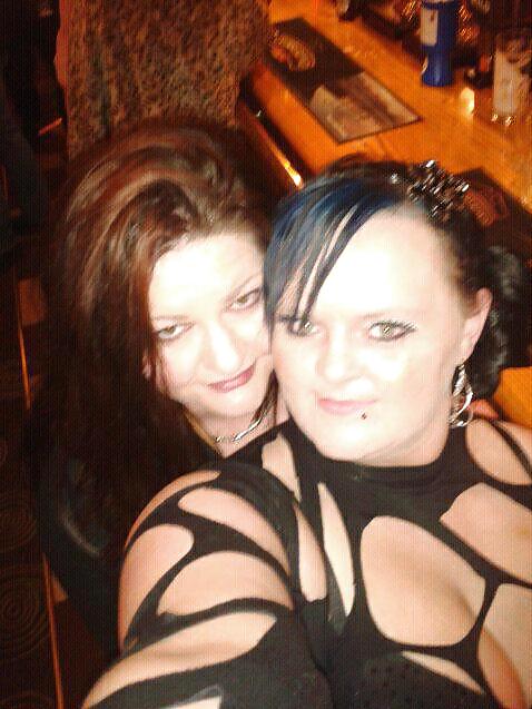 More friends from pub  #17035364