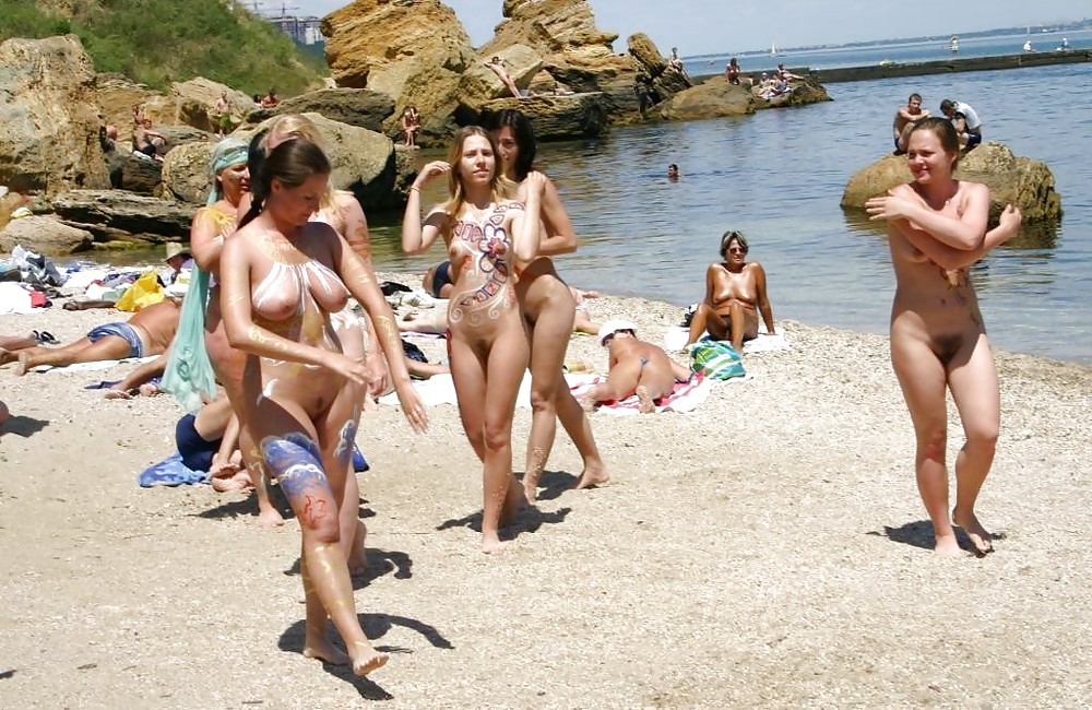 Más nudistas de playa
 #262921