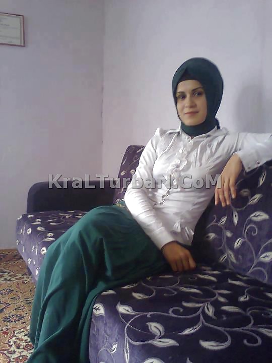 Turbante (hijab)
 #12766240