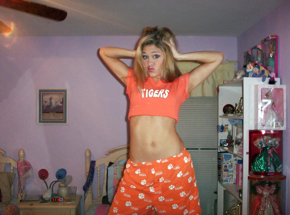 Today's porn picture # 318 #8377812