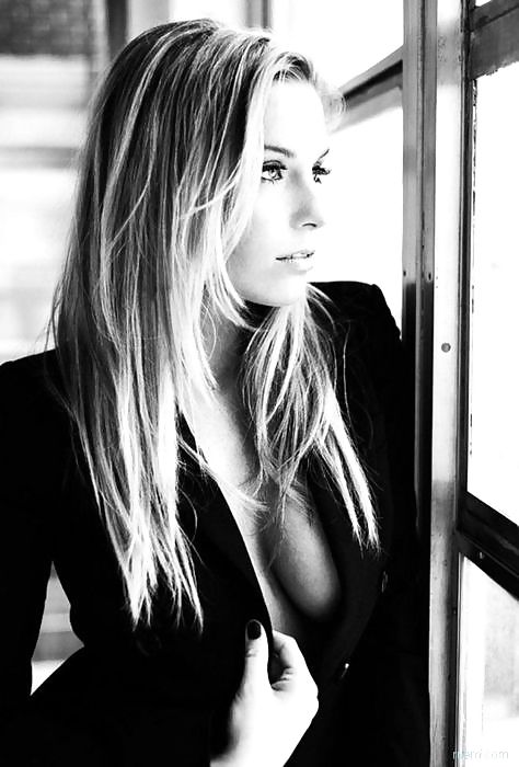 Black and White 141! #8912320