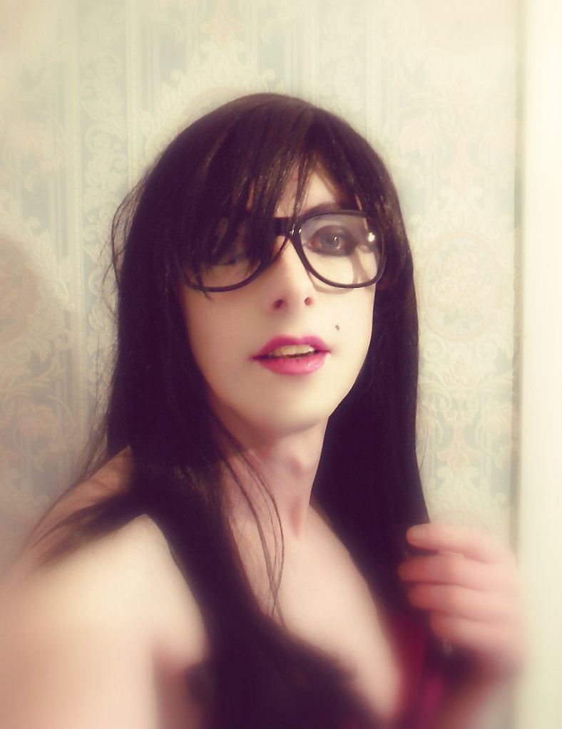 Tranny pretty kitty la ragazza del partito dai capelli corvini
 #12770074