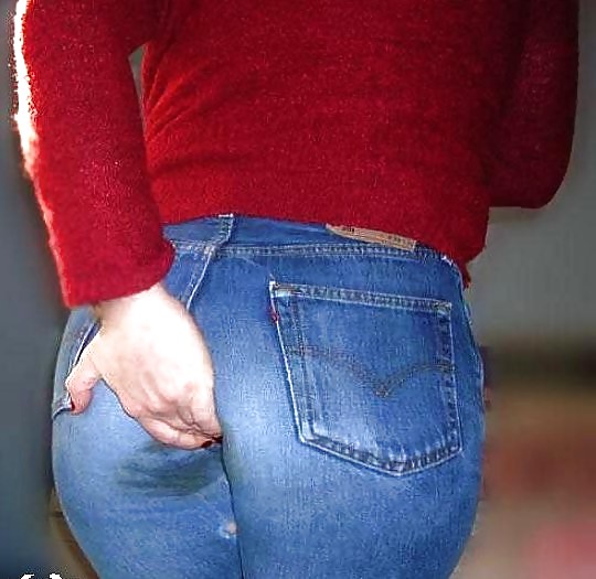 Sexy butts in jeans - no porn #6716071