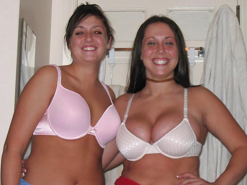 Bra babes 62
 #18311320