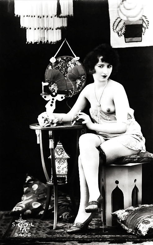 Classic PinUps 20s to 50s #9701951