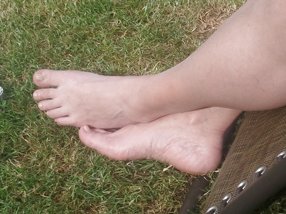 My aunt's sexy feet #10016275