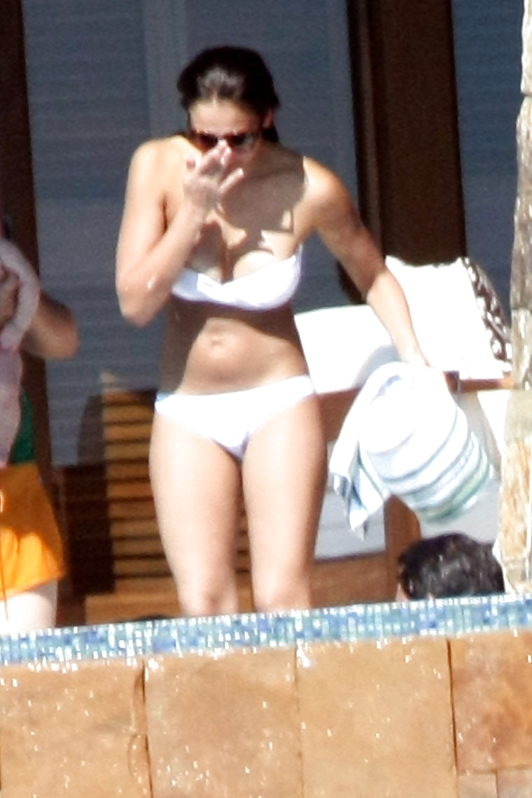 Jessica Alba White Bikini in Cabo