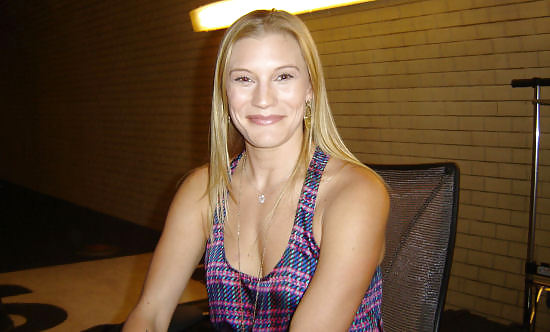 Katee sackhoff mega collezione
 #15433661