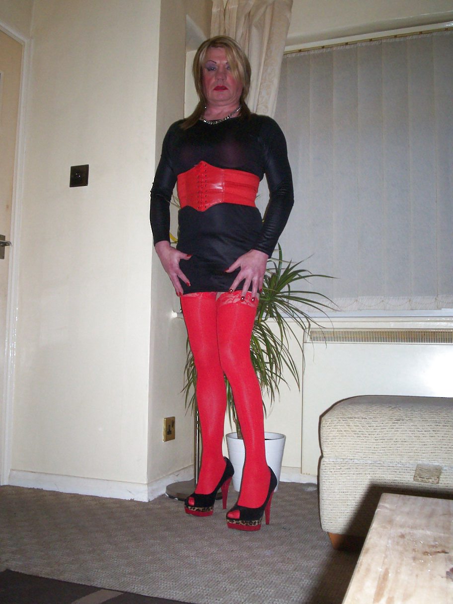 Fran in Black & Red #17981000
