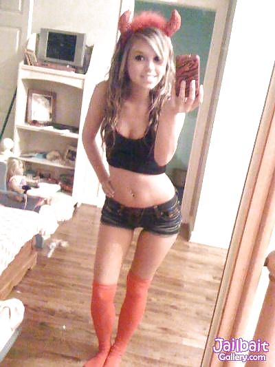 Loads of teen sluts
 #11584631