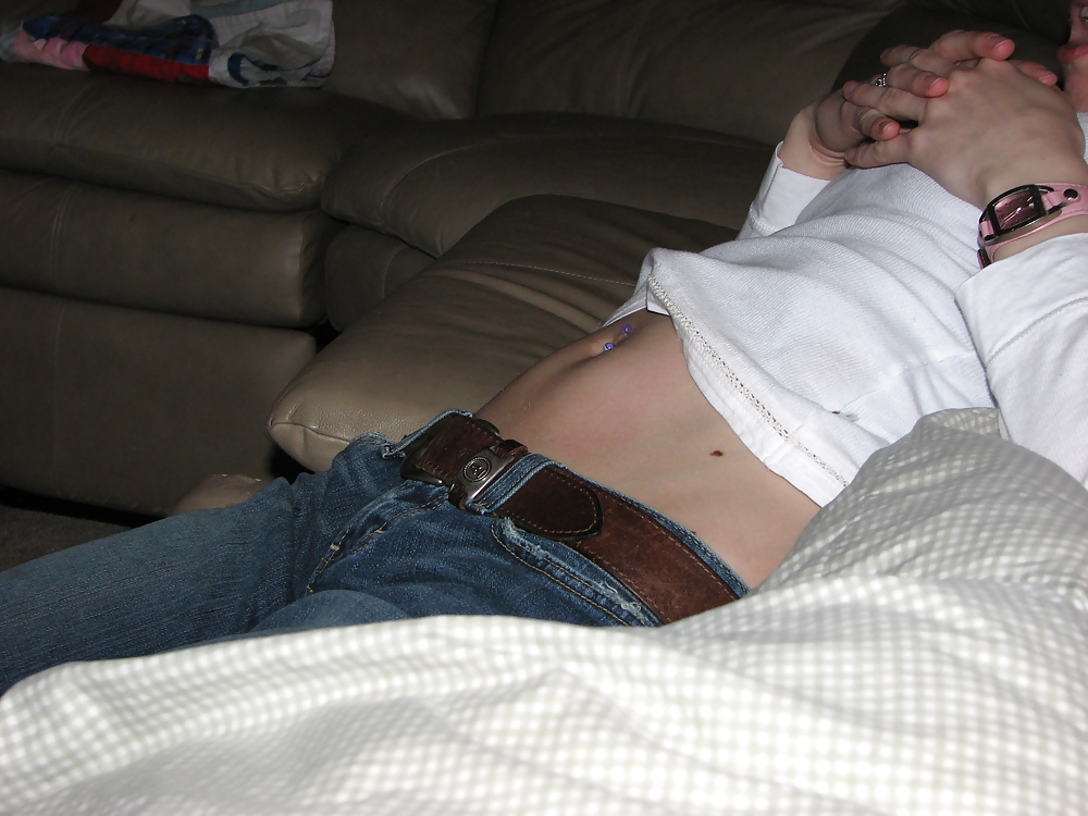Mi novia de 25 años dentro y fuera de los jeans, coño sexy
 #8116538