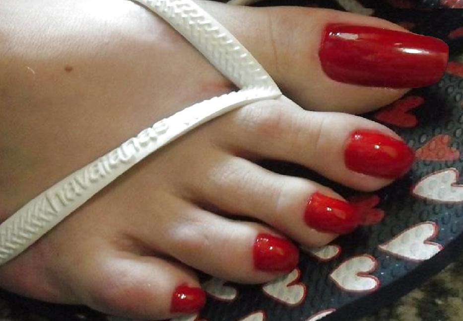 Beautiful long toenails #17114035