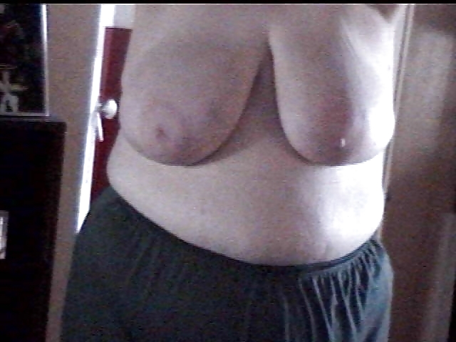 Big tits hang down  #1252212