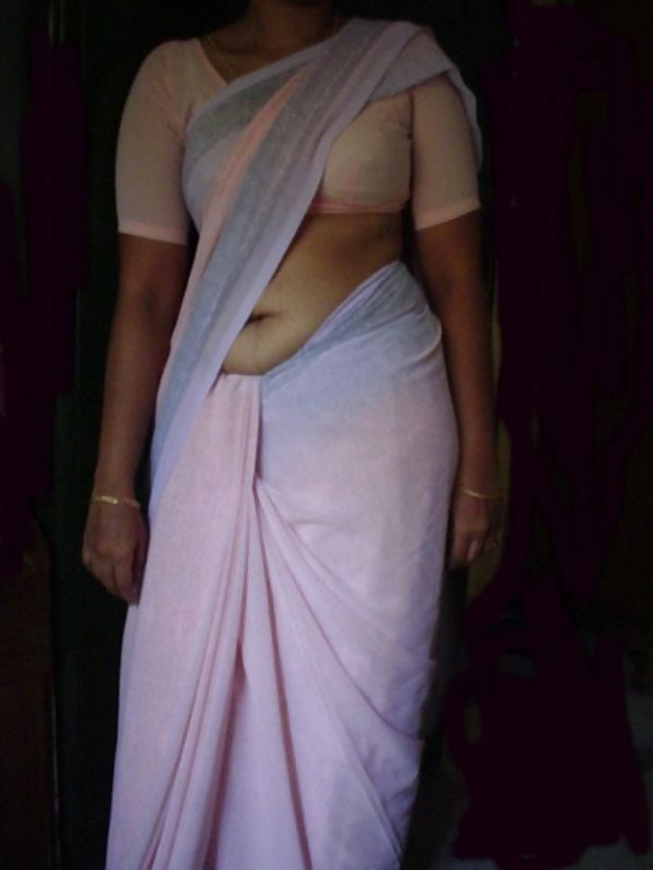 Indian women saree #1910013