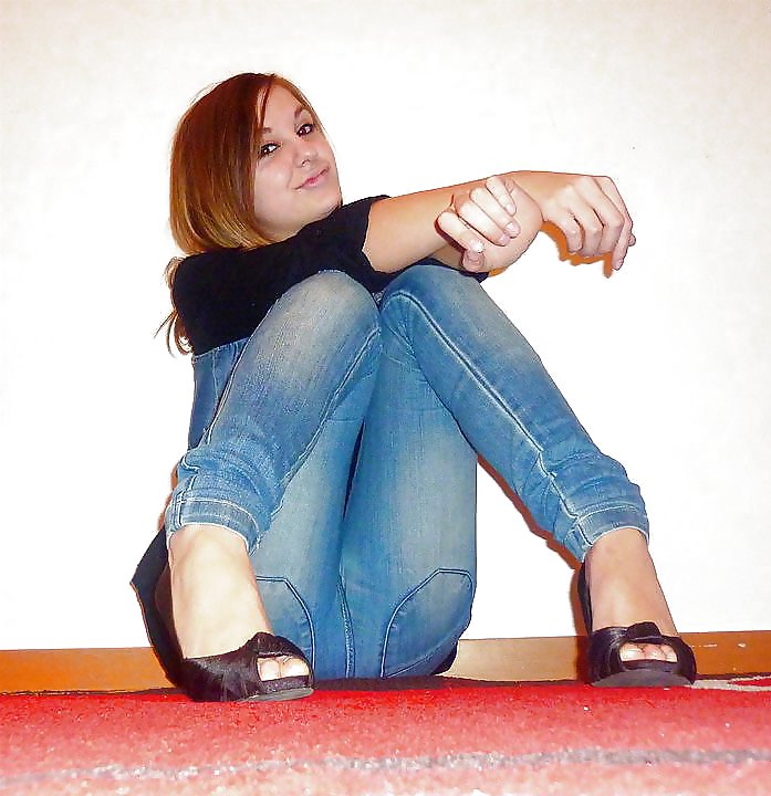 Facebook 4 #18479541