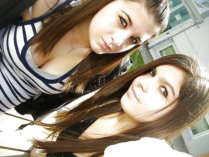 Facebook 4
 #18479583