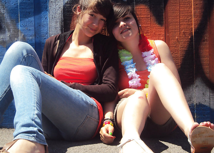 Facebook 4 #18479632