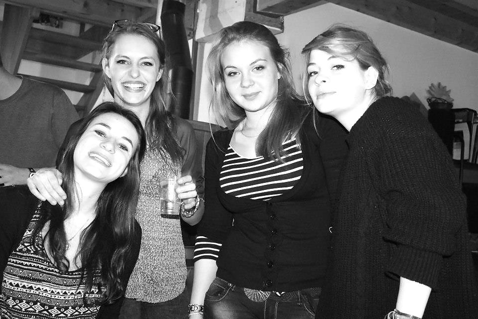 Facebook 4 #18479955