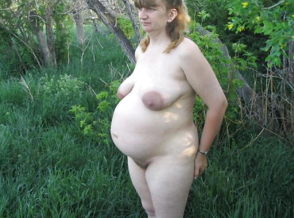 Schwangere Mädchen Mit Saggy Titten. #1176075