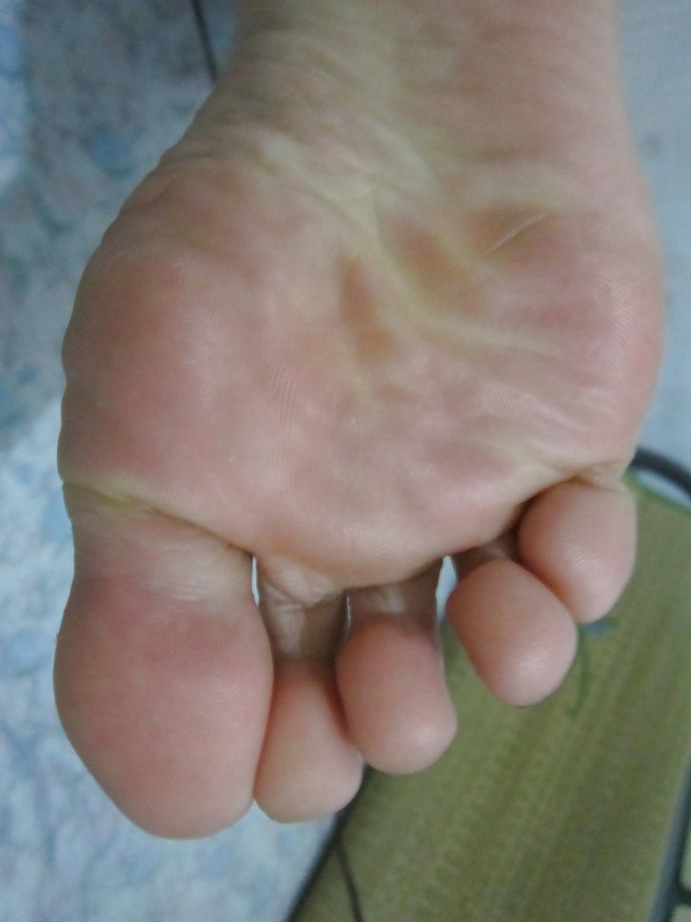 Asian feet and foot fetish. My chinese girlfriend's soles! #16078699