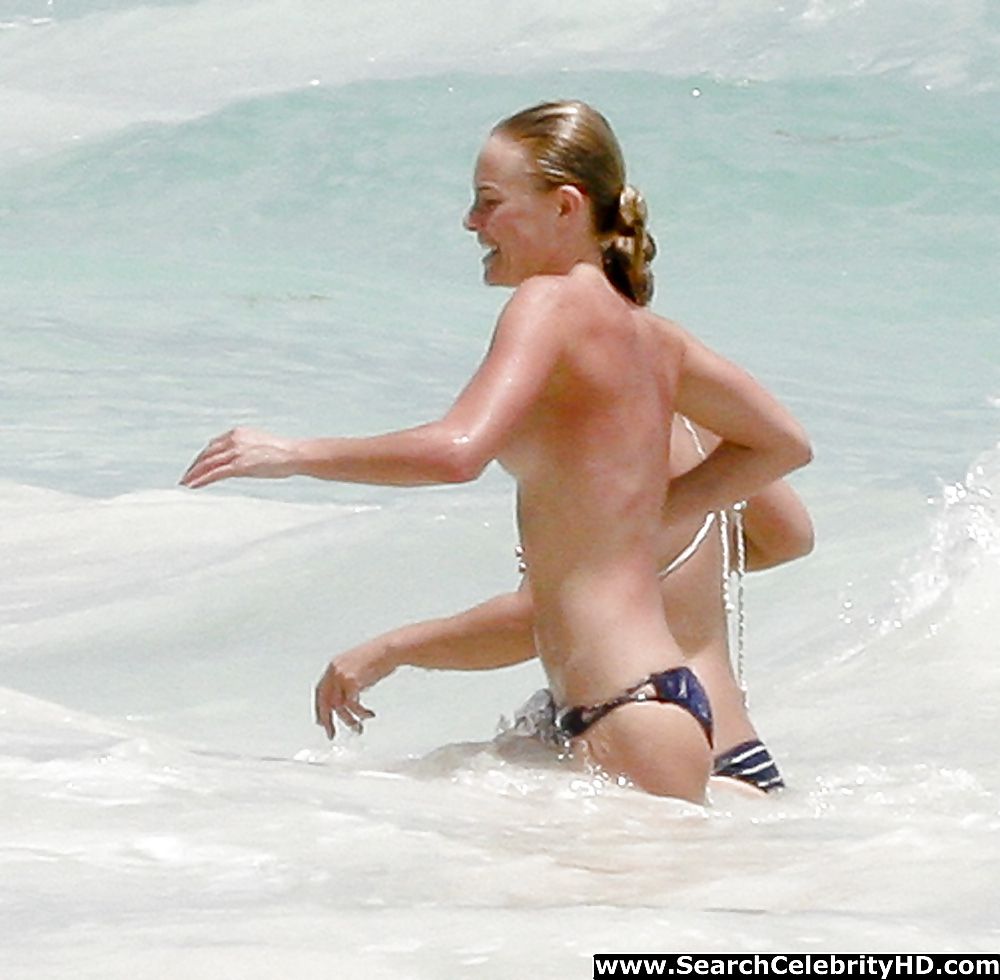 Kate Bosworth - Oben Ohne Bikini Candids In Cancun #16360917