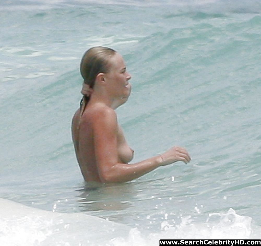 Kate Bosworth - Topless Bikini Candids in Cancun #16360923