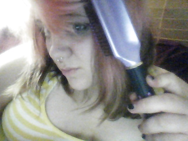 Random B camwhore 01
 #1889524