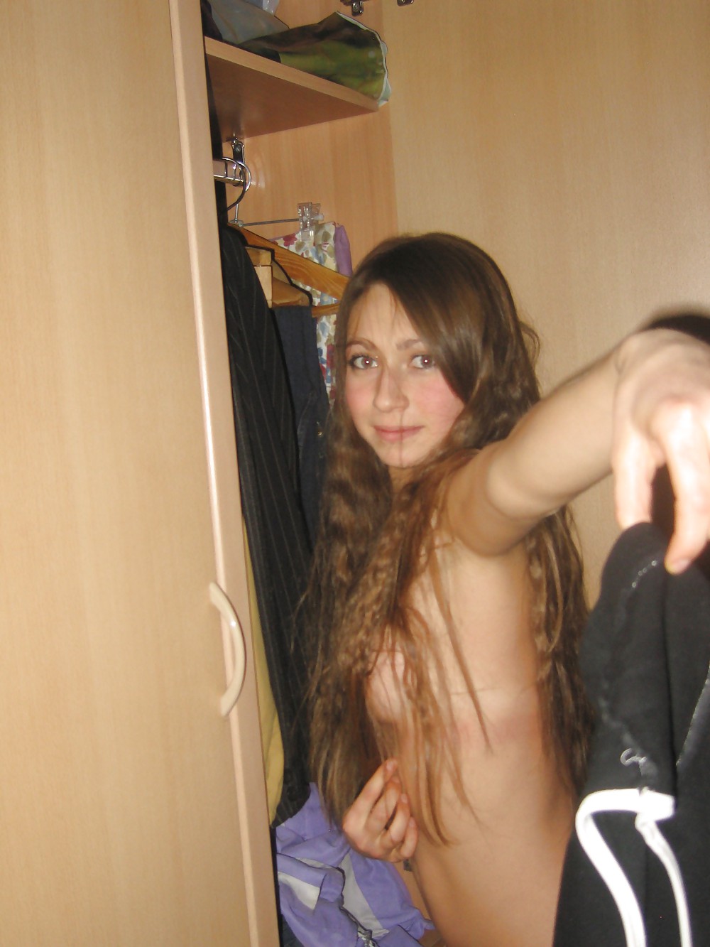 Brown hair girl posing #3744767