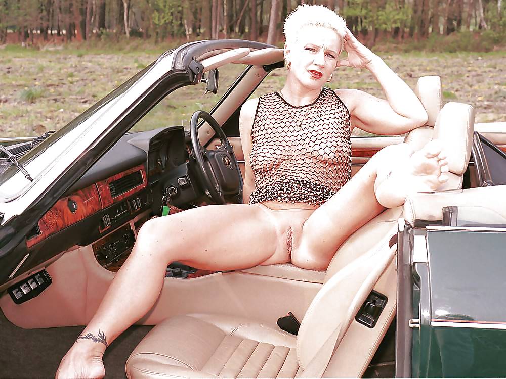 Fast wheels, faster sluts #15101631