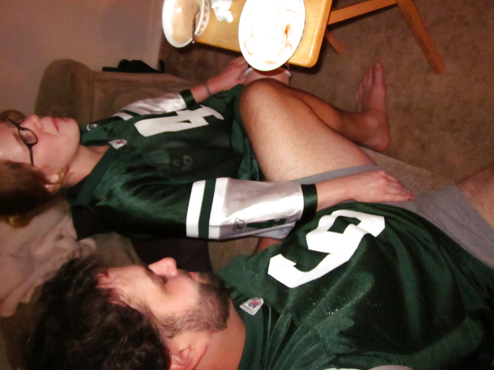 Baby sucks fucks & Sucks during the Jets game pt.1 #3930470