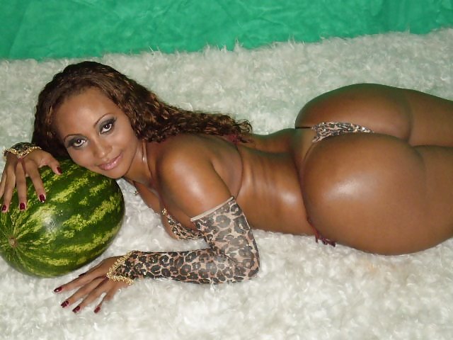 Monique Wassermelone #2191782