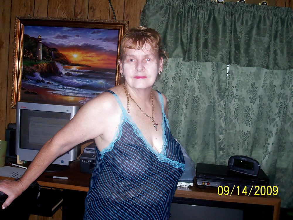 Braless 44. #4238622