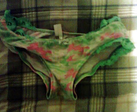 Amigas ensenando calzones friend showing panties #13
 #13371119