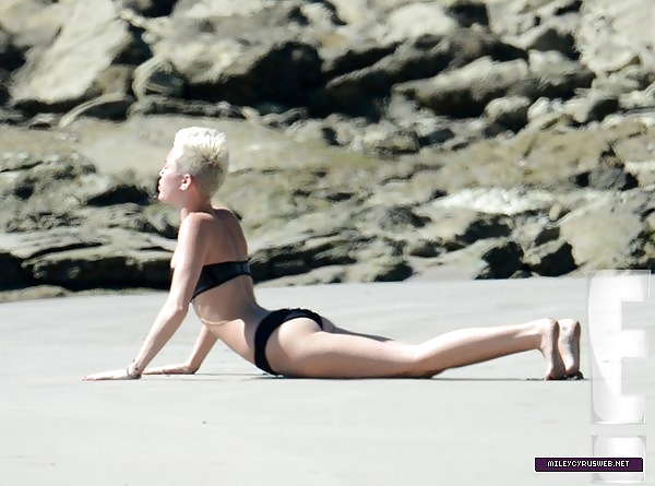 Miley Cyrus yoga at the beach  #16208579