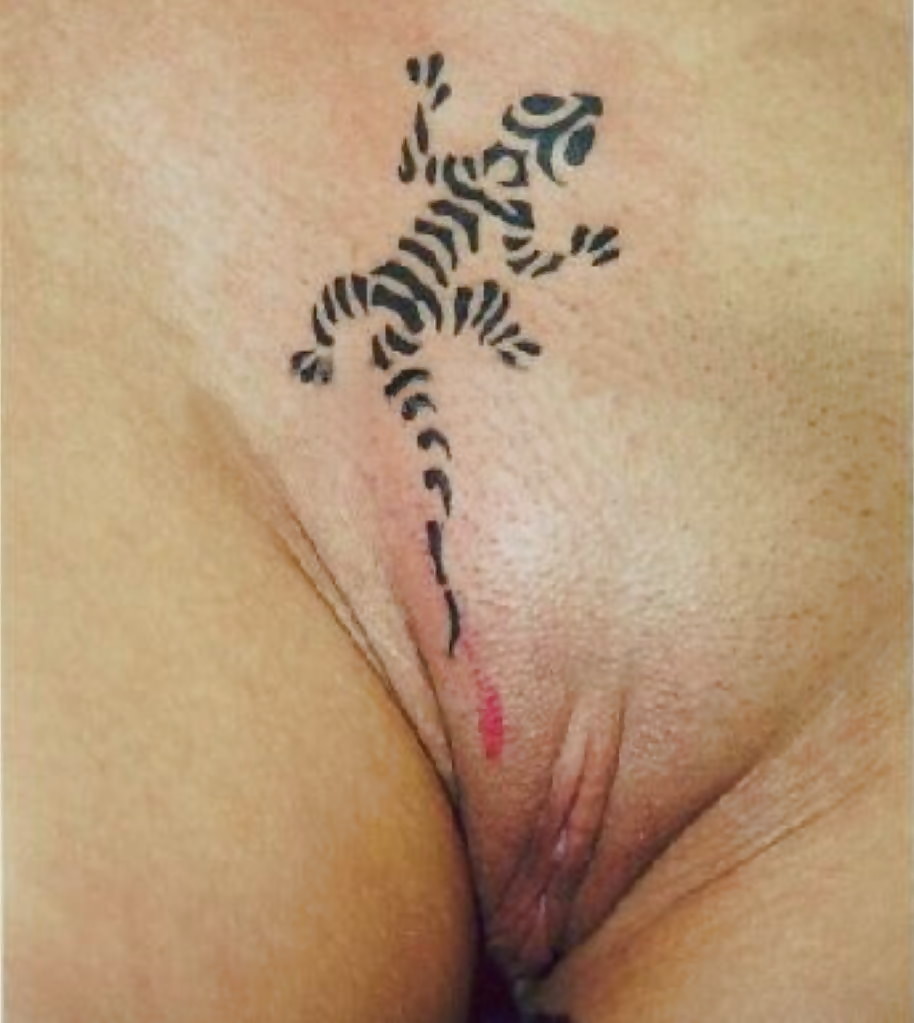 Sexy Intim-Tattoo #22864368