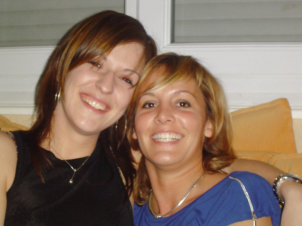 Lesbian Couple Homemade Pix #20843456