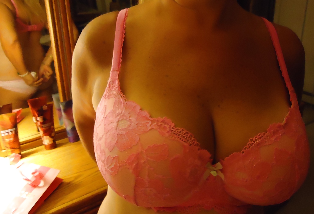 Wifes New Bra and Tit Pics  #13228308