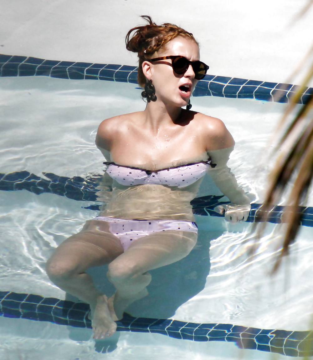 Katy perry bikini piscina candids in miami
 #4317023