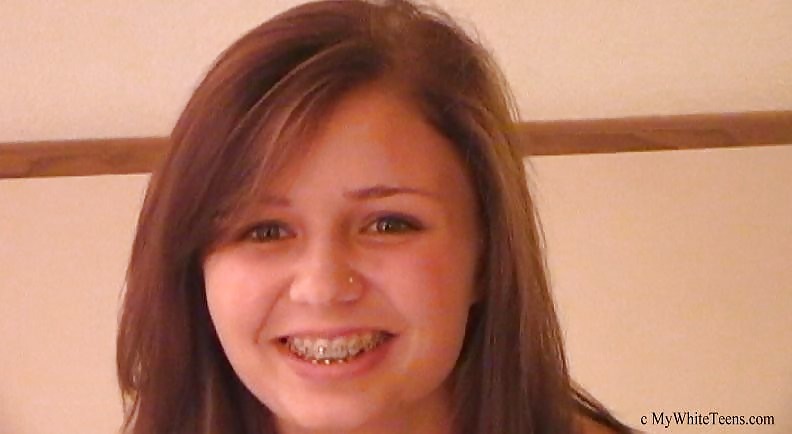 Brittany - 18歳, 異人種, 歯列矯正器具
 #2103888