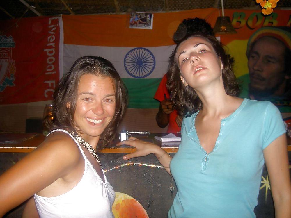 Braless 52. #4530382