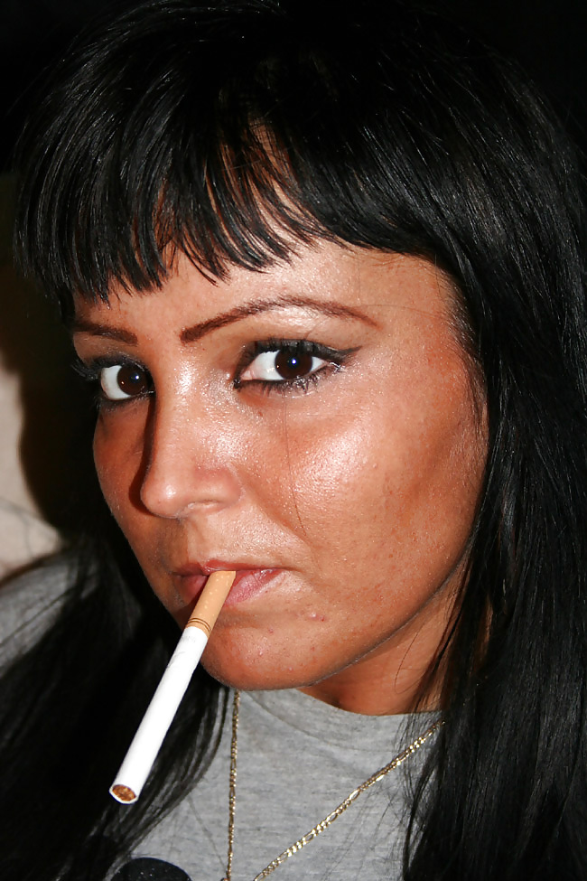 ドイツ人喫煙者のフェティッシュ・クイーン、サンドラ
 #12555571