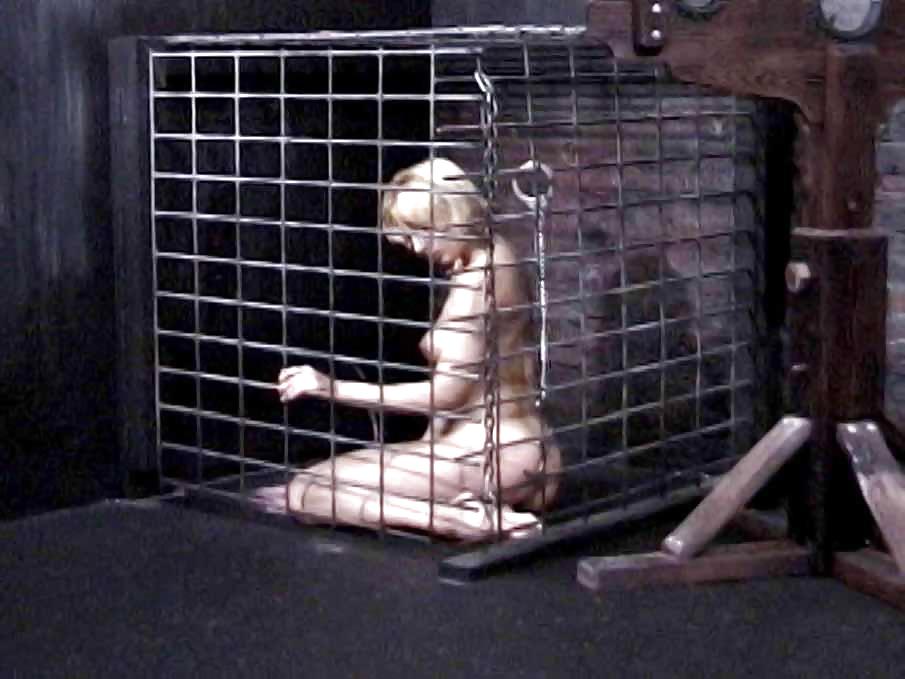 Filles En Cage #8188716