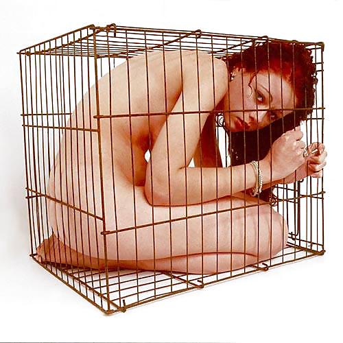 Filles En Cage #8188730