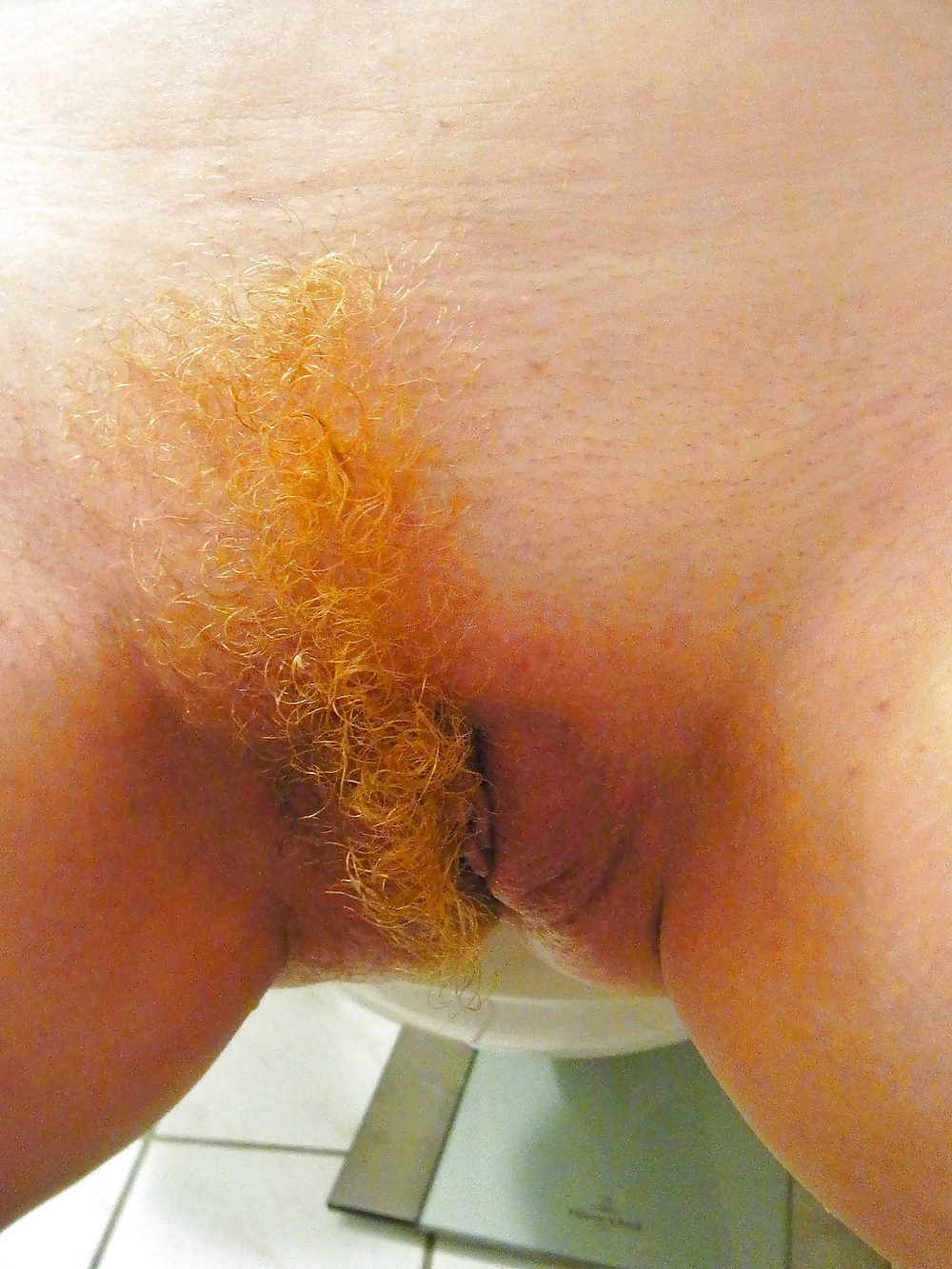 Chubby redhead part16 ottenere il suo nuovo stile di capelli mezzo rasato
 #14078438