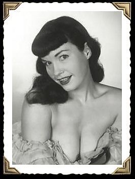 Betty PAGE aka Bettie PAGE #2515584